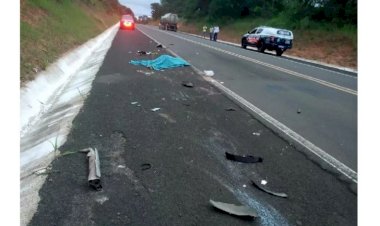 Motociclista morre ao ser atropelado e arrastado por 30 metros na BR-359