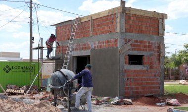 Banheiro da Praça Asa Branca de Chapadão do Sul segue com obras em ritmo acelerado