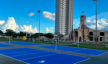 Secretaria de Esporte de Chapadão do Sul revitaliza quadras de vôlei na Praça de Eventos e inicia pintura de outras modalidades