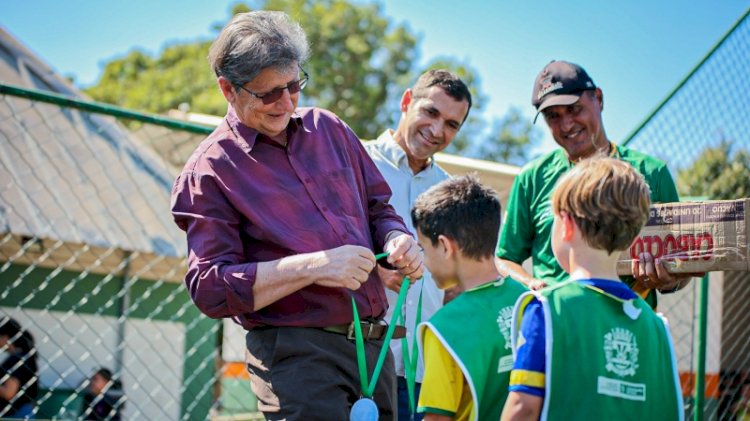 Torneio de Férias reúne alunos das escolinhas esportivas de Chapadão do Sul em manhã de integração e futebol