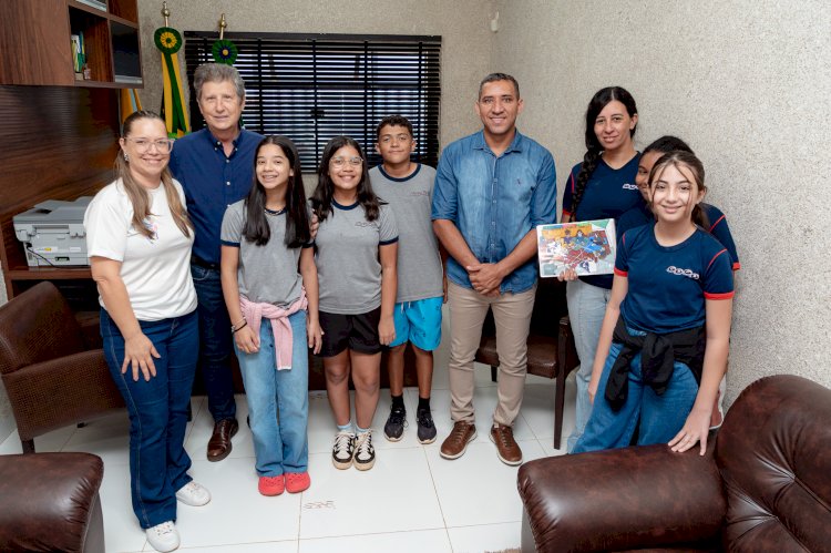 Câmara Municipal recebe visita de alunos do Colégio CEPE em projeto que valoriza conexões e protagonismo estudantil